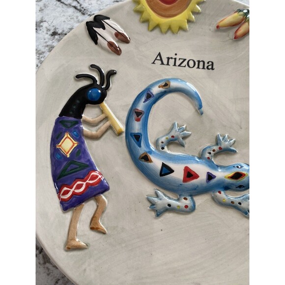 8.5" Kokopelli Raised Figures Arizona Dish Bright Colors Dancing Figures Gecko - Picture 2 of 4